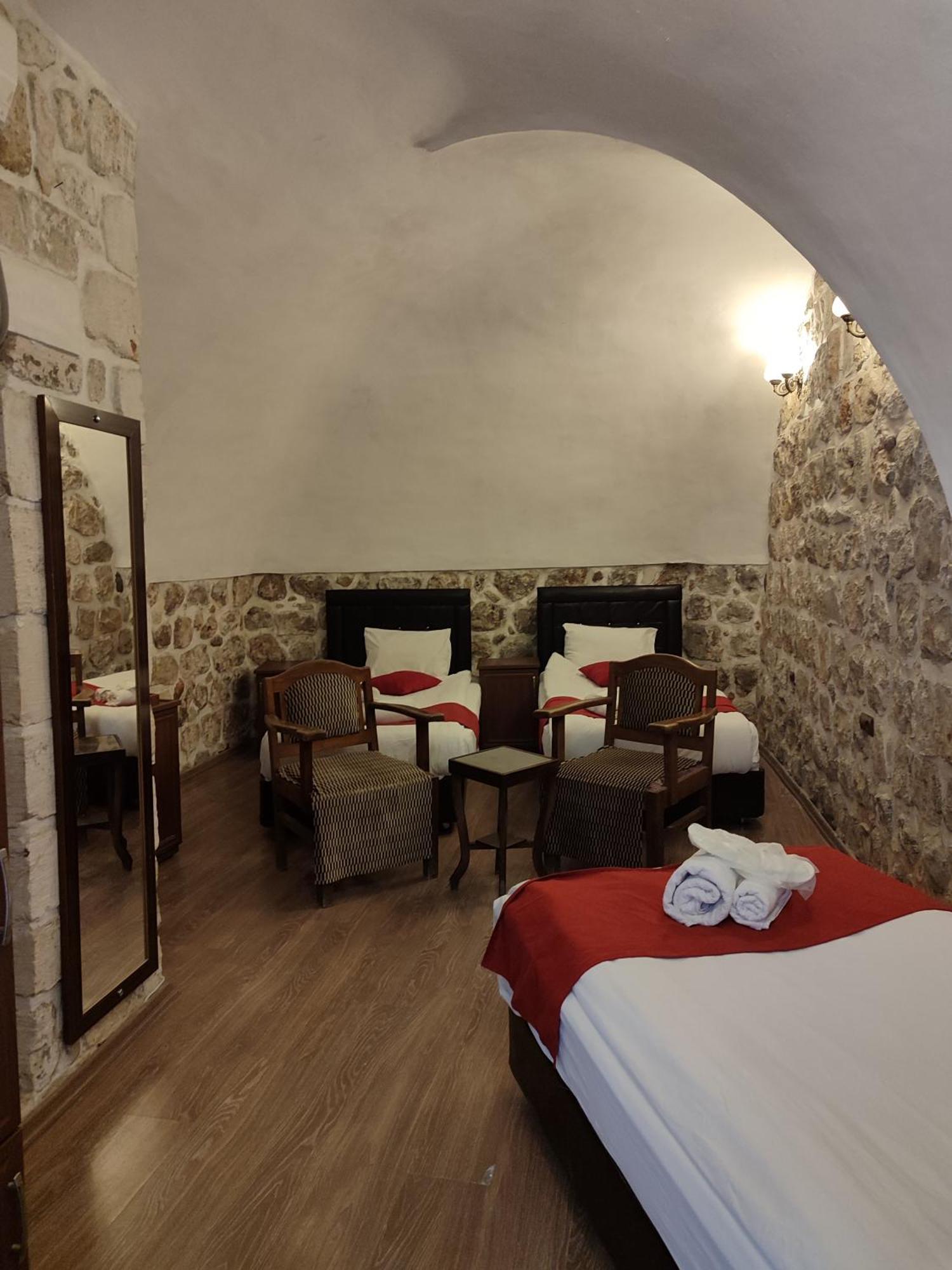 Kadim Hotel Мардин Екстериор снимка